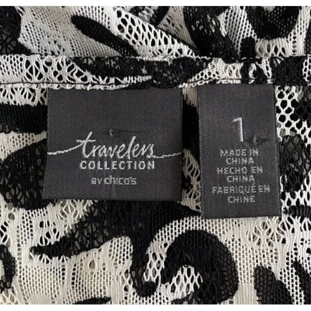 CHICO'S Travelers‎ Top Womens Size 1 Medium Curved Fringe Hem Black Floral - Picture 3 of 10